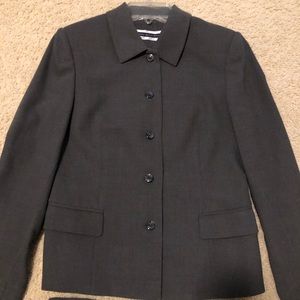 Like new! Gray 2-piece Suit